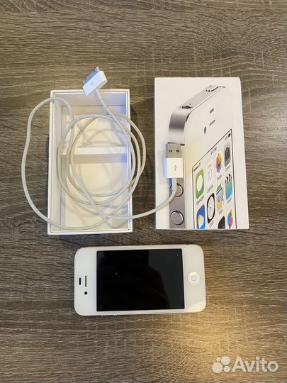 iPhone 4S, 8 ГБ