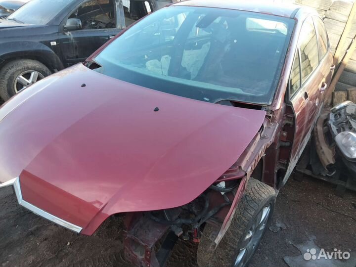 Разбираю на запчасти Citroën C4 5дв 2.0 МКПП