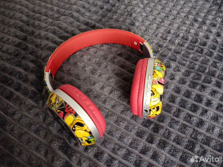 Продам наушники JBL нерабочие