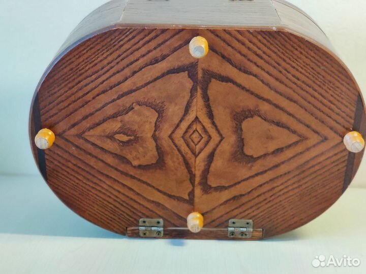 Шкатулка для ювелирных украшений