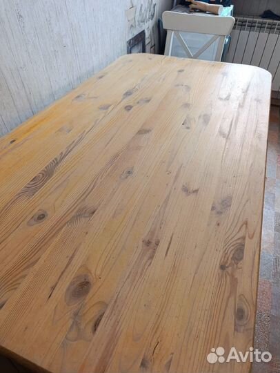 Стол кухонный