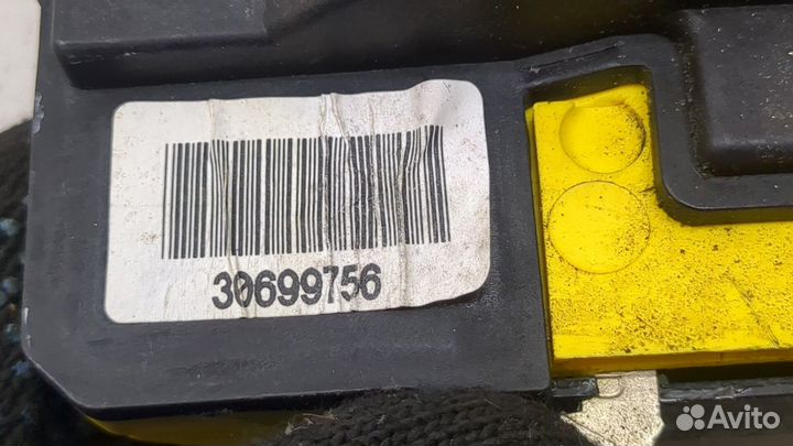 Замок двери Volvo XC90, 2010