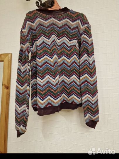 Свитер женский