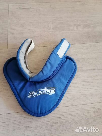 Хоккейный шлем экипировка для хоккея с шайбой