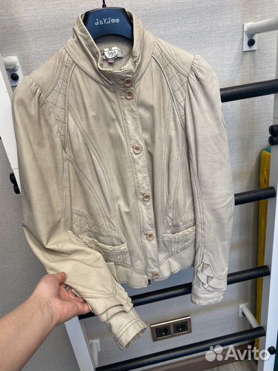 Куртка кожаная женская 34 размер