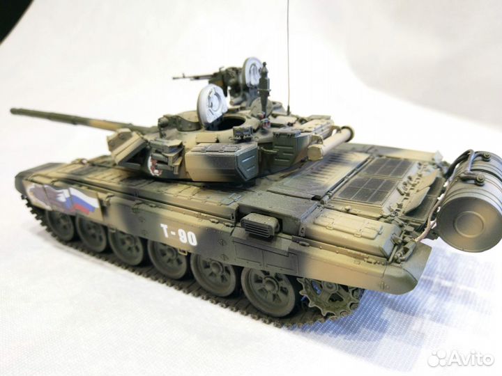 Модель танка Т-90