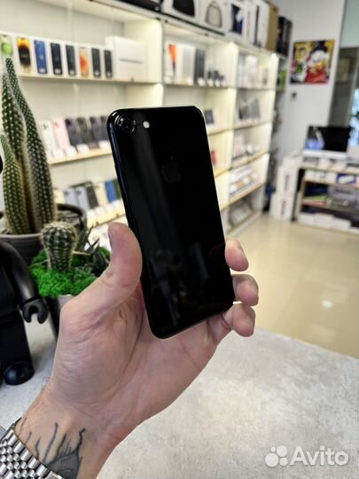 iPhone 7, 32 ГБ