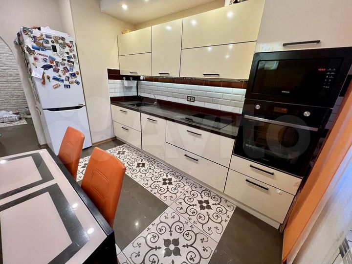 3-к. квартира, 86 м², 13/14 эт.