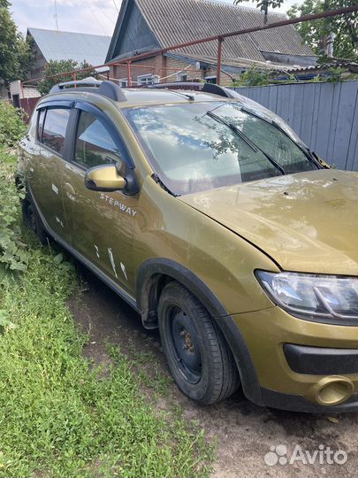 В разборе renault sandero stepway