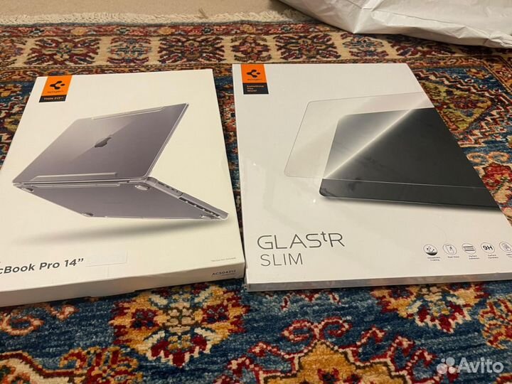 Защитное стекло Spigen д/ Macbook Pro 14