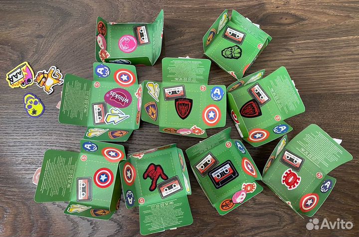 Скрепыши, завры, стикерсы из магнита и пятерочки