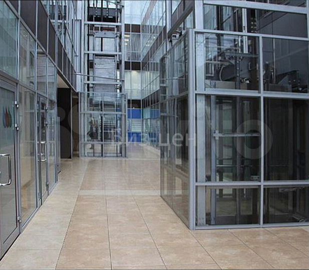 Недалеко от метро офис 98 кв.м в аренду