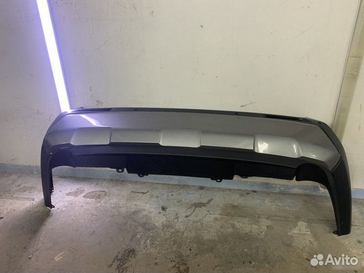 Бампер задний Toyota Rav4