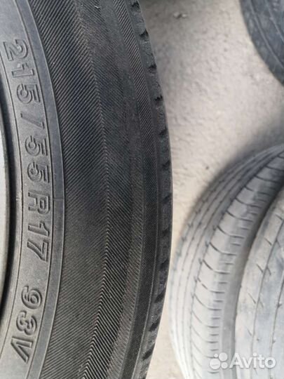 Yokohama dB Decibel E70 215/55 R17 93V
