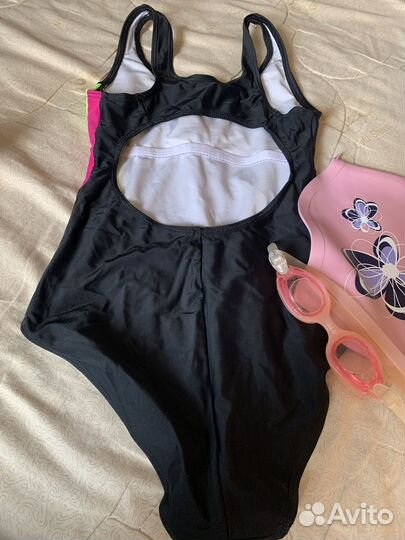 Купальник, шапачка, очки для бассейна