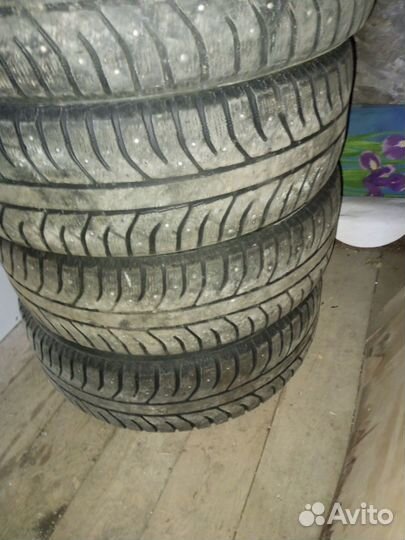 Bridgestone Ice Cruiser 5000 225/60 R17
