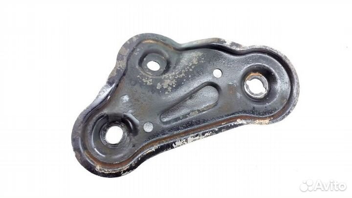 Кронштейн подрамника передний правый Kia Optima JF