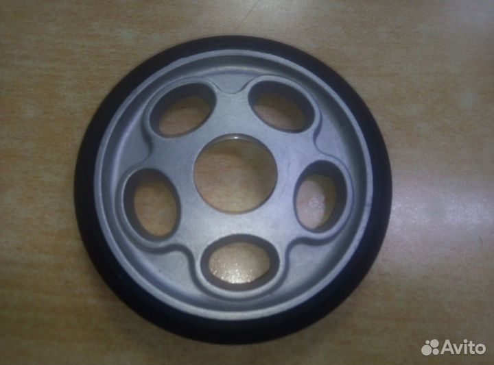 Каток ролик трака на снегоход Yamaha