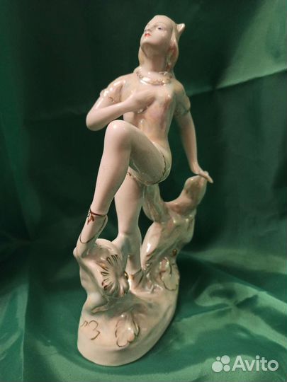 Статуэтка 50е годы