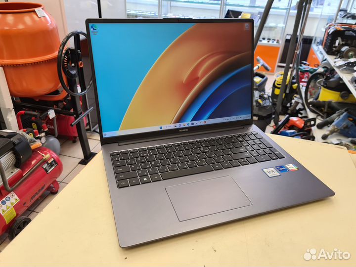 Ноутбук Huawei MateBook d16 (Кача Тех)