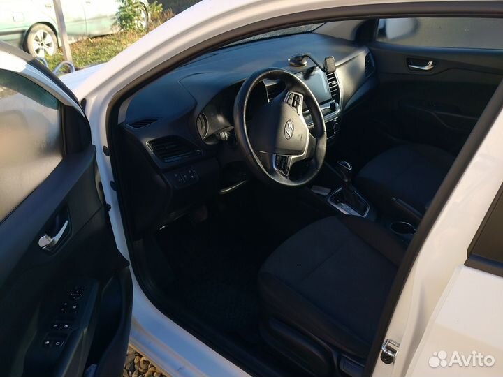 Hyundai Solaris 1.6 AT, 2020, 315 000 км