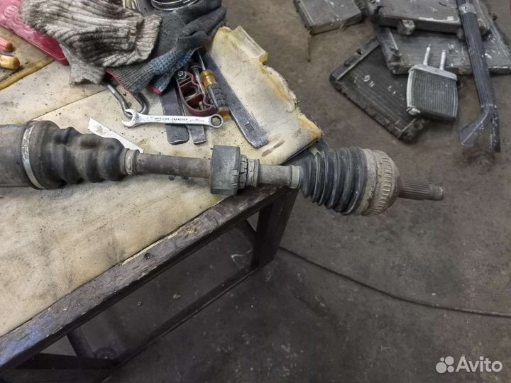 Привод левый Honda HR-V