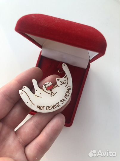 Брошь ручной работы