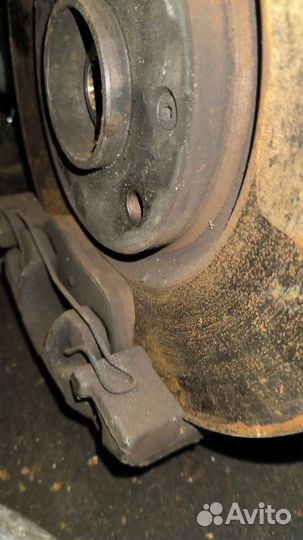 Поворотные кулаки в сборе на Peugeot 308