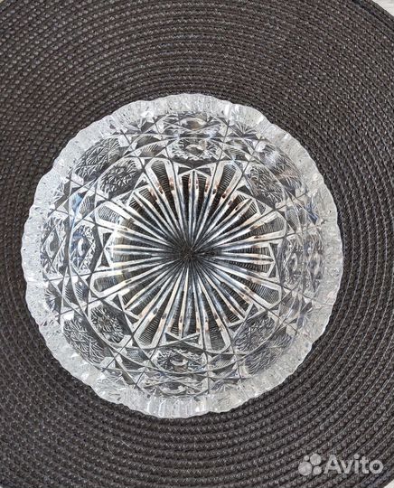 Ваза хрустальная