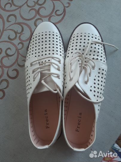 Туфли женские 40 размер новые