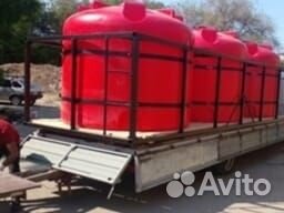 Емкости из полиэтилена В обрешетке