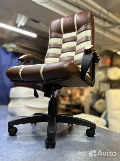 Компьютерное кресло