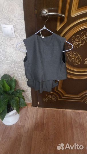 Школьный костюм для мальчика 122 серый