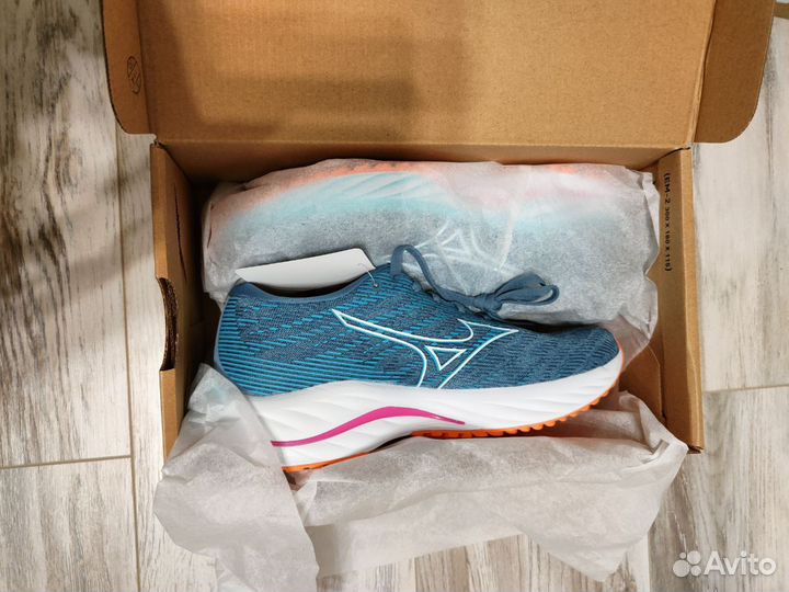 Mizuno wave rider 26 W