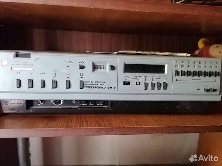 Продам видеомагнитофон вм- 12