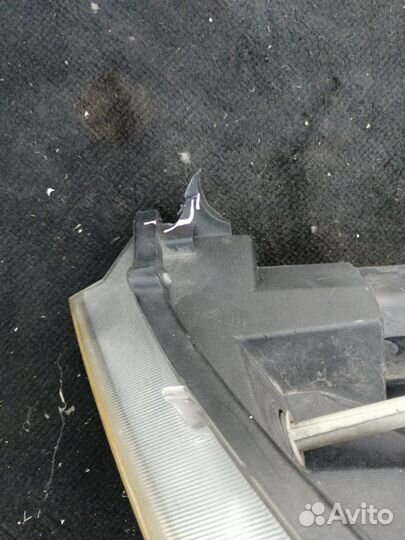 Фара передняя левая Nissan Serena C25 2005