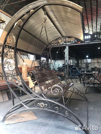 Кованые качели