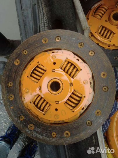 Комплект сцепления на Ауди,5цил.фольцваген-220мм