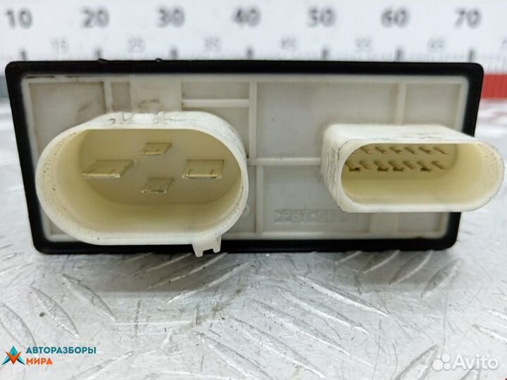 Блок реле Volkswagen Golf 4 2001 1J0919506Q