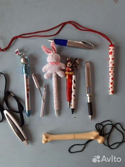 Коллекция шариковых ручек