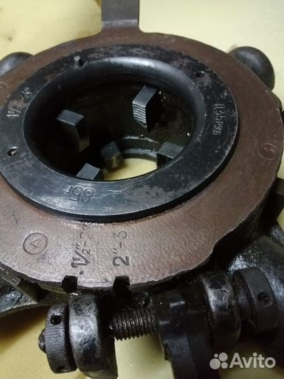 Клупп для нарезки резьбы