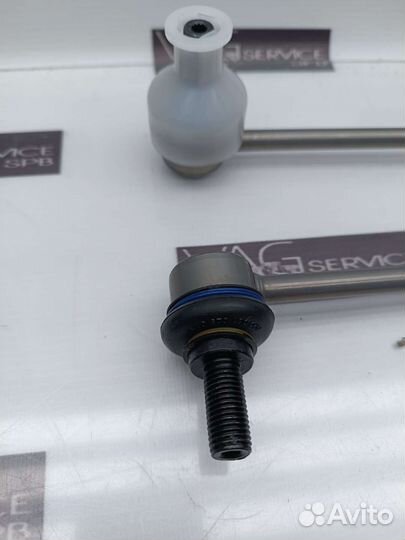 Новая стойка стабилизатора,передняя VW VAG