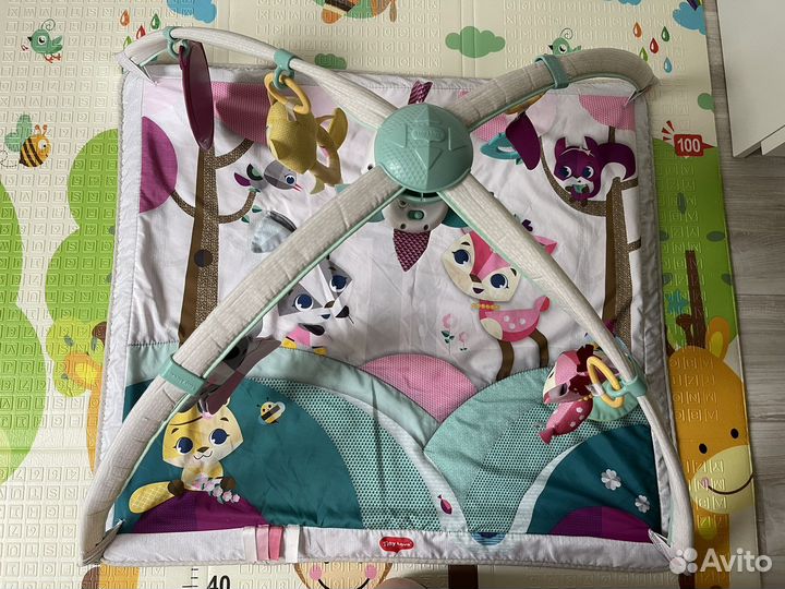 Развивающий коврик tiny love+подарок водный коврик