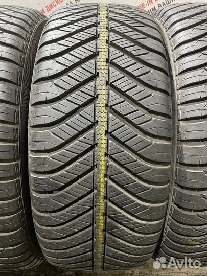 Goodyear Vector 4Seasons 225/55 R17 101H