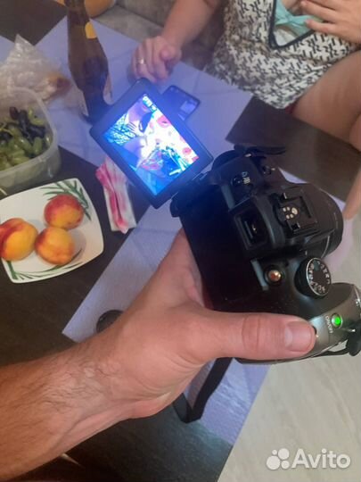 Зеркальный фотоаппарат