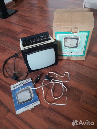 Переносной телевизор СССР