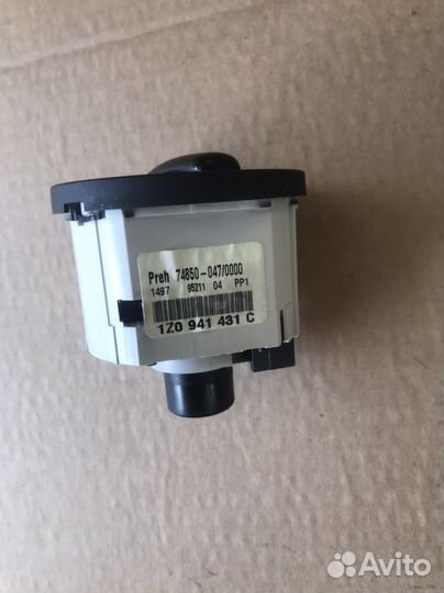 Включатель света фар Skoda Octavia A5