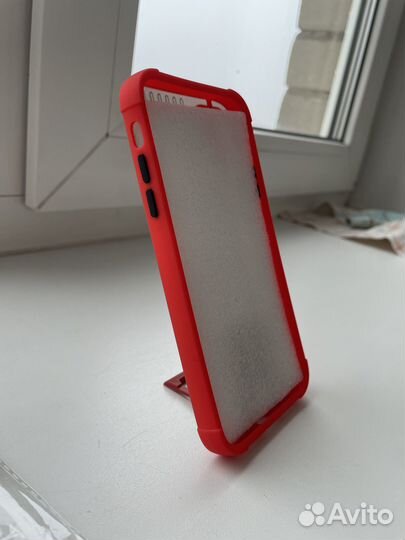 Два чехла на iPhone 11