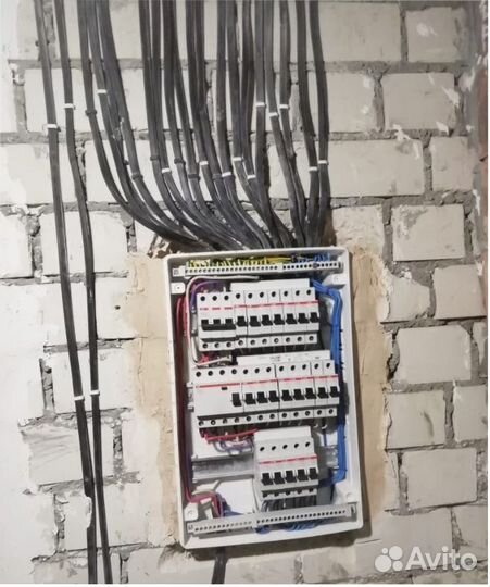 Электрик. Услуги Электрика