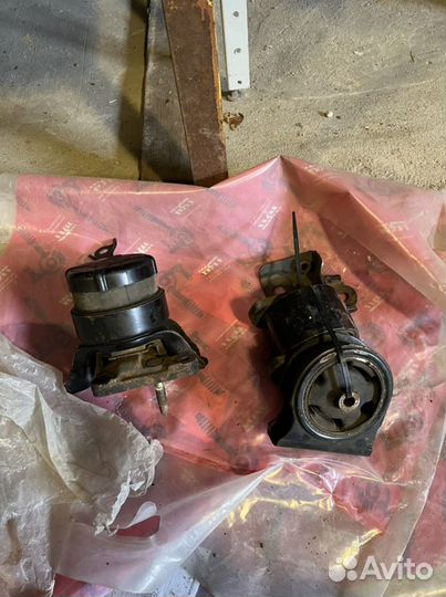 Опора Двс и Кпп Toyota